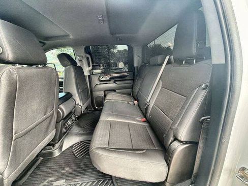 Used 2024 Chevrolet Silverado 2500 LT AWD/4WD image 24
