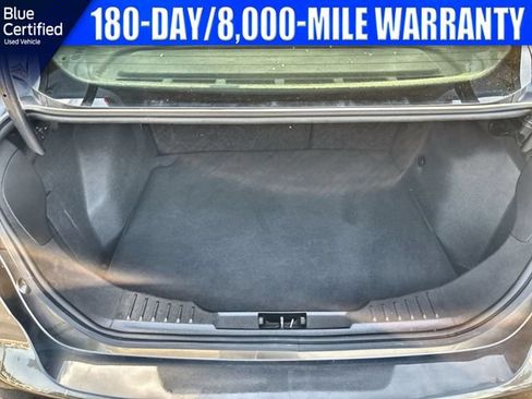 Used 2018 Ford Focus SE FWD image 32