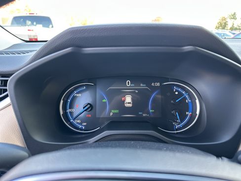 Certified 2025 Toyota RAV4 XLE image 21