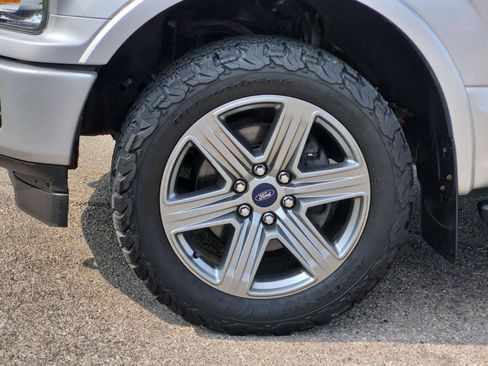 Used 2019 Ford F150 XLT w/ Equipment Group 302A Luxury AWD/4WD image 14