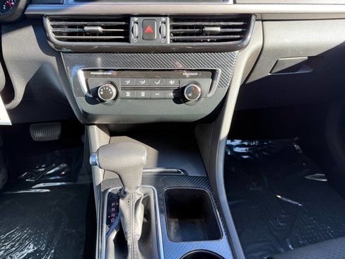 Used 2016 Kia Optima LX image 17