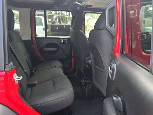 Used 2023 Jeep Wrangler Unlimited Sport AWD/4WD image 29