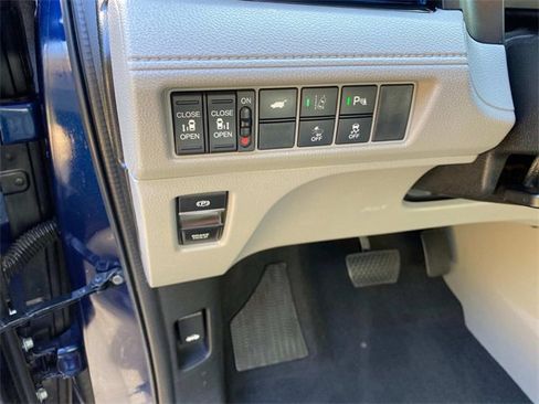 Used 2020 Honda Odyssey Elite image 15