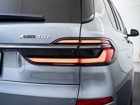 New 2026 BMW X7 xDrive40i w/ M Sport Package image 17