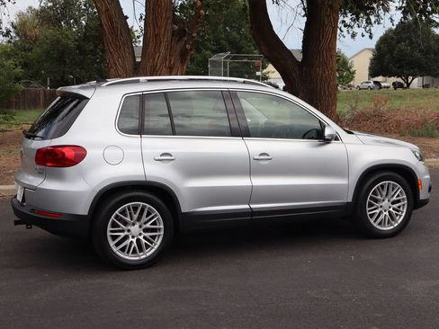Used 2014 Volkswagen Tiguan SEL AWD/4WD image 4