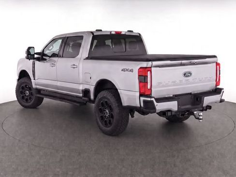 Used 2023 Ford F250 XLT w/ Black Appearance Package AWD/4WD image 3