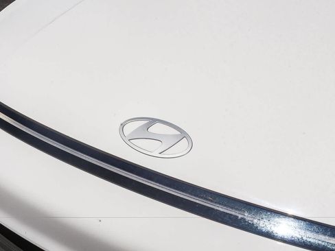 Certified 2024 Hyundai Kona SEL FWD image 14