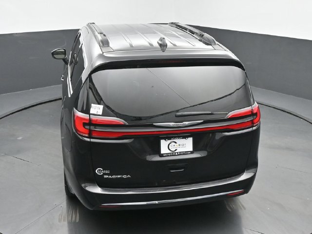 Used 2022 Chrysler Pacifica Touring-L FWD image 40
