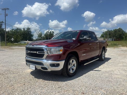 Used 2019 RAM 1500 Big Horn AWD/4WD image 3