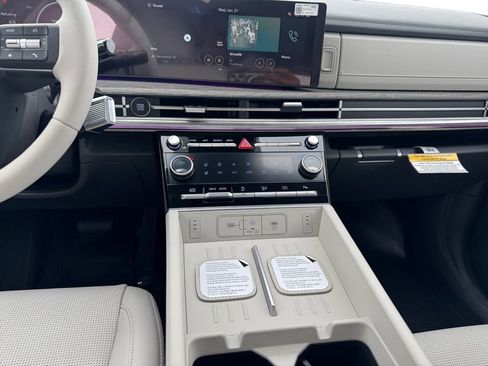 New 2026 Hyundai Santa Fe Limited FWD image 11