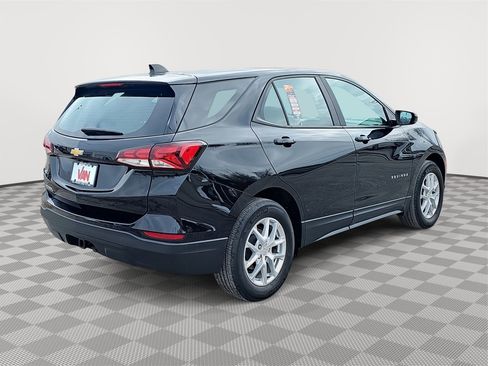 Used 2024 Chevrolet Equinox LS image 5