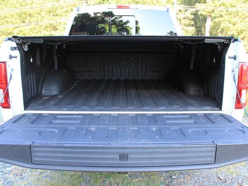Used 2018 Ford F150 King Ranch w/ Equipment Group 601A Luxury AWD/4WD image 7