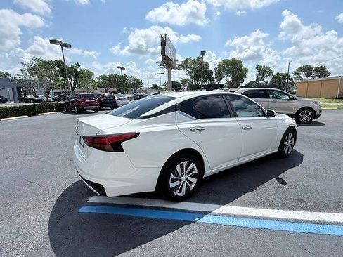 Used 2020 Nissan Altima 2.5 S FWD image 6
