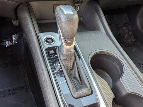 Used 2024 Nissan Altima 2.5 S FWD image 12