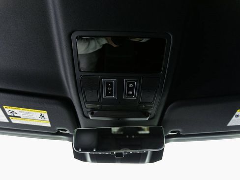 Used 2023 Land Rover Defender 110 Carpathian Edition image 22