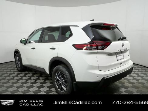 Used 2026 Nissan Rogue S image 3