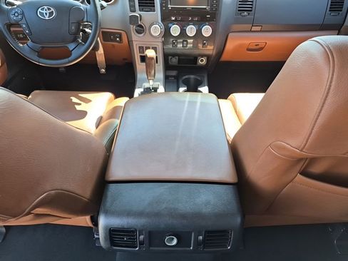 Used 2011 Toyota Tundra Limited w/ Memory Pkg image 22