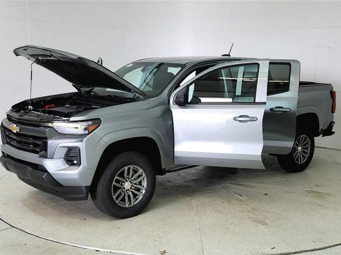 New 2025 Chevrolet Colorado LT w/ LT Convenience Package image 10