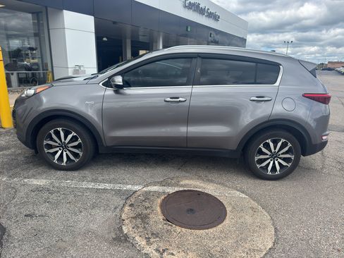 Used 2017 Kia Sportage EX w/ EX Premium Package AWD/4WD image 9