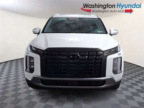 Used 2023 Hyundai Palisade SEL w/ Premium Package image 2