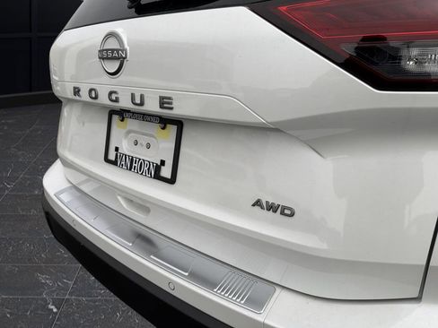 New 2026 Nissan Rogue SV image 30