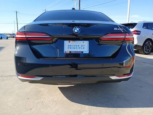 New 2026 BMW 530i RWD image 8