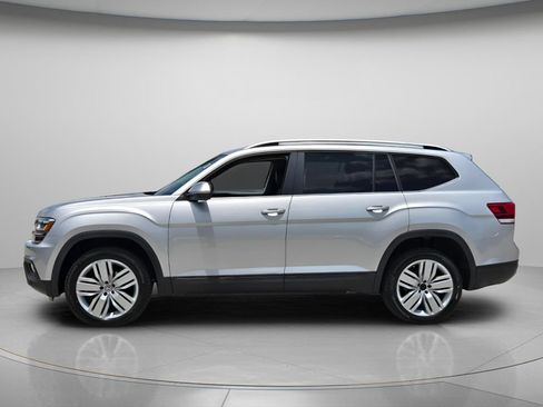Used 2019 Volkswagen Atlas SE w/ Towing Package FWD image 3