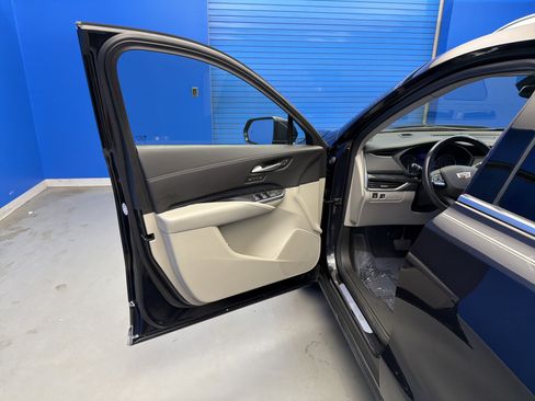 Used 2023 Cadillac XT4 Premium Luxury w/ Cold Weather Package AWD/4WD image 10