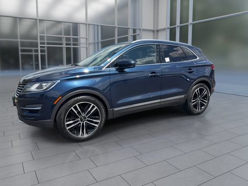 Used 2017 Lincoln MKC Reserve AWD/4WD image 4