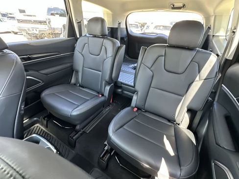 New 2025 Kia Telluride S image 26