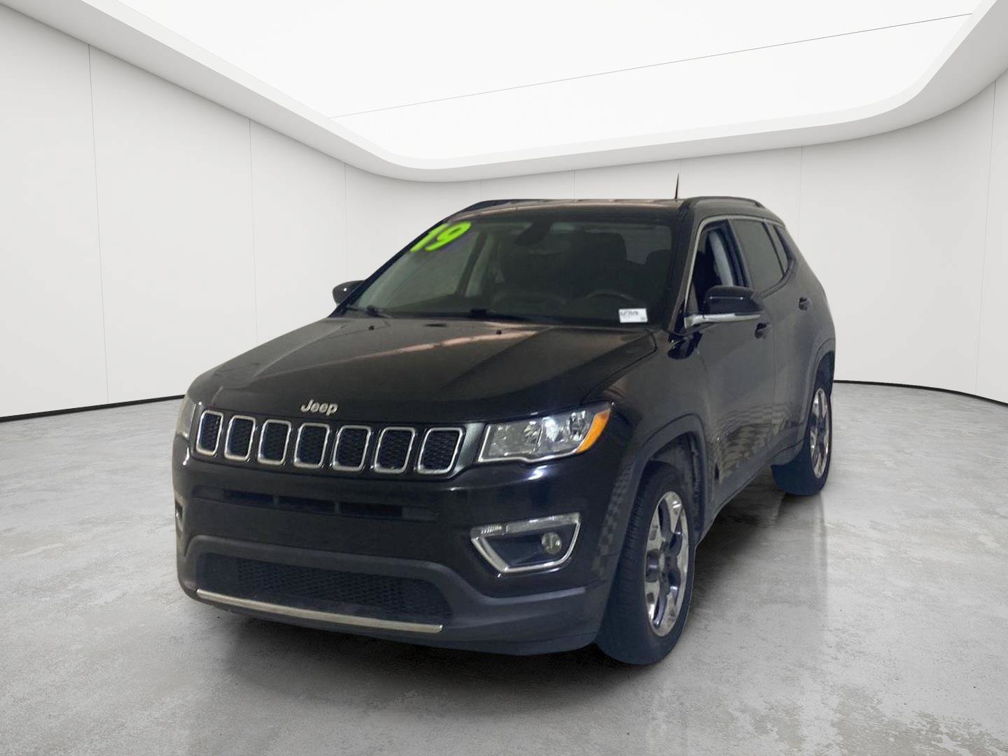 Used 2019 Jeep Compass Limited AWD/4WD image 3