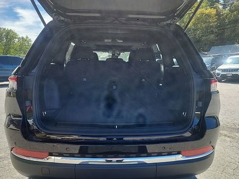 New 2025 Jeep Grand Cherokee Laredo X image 8