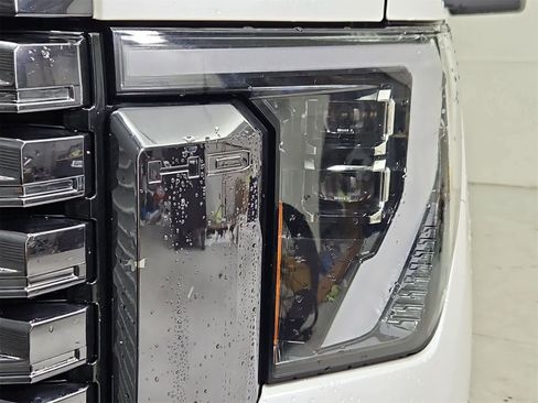 Used 2024 GMC Sierra 3500 Denali Ultimate image 10