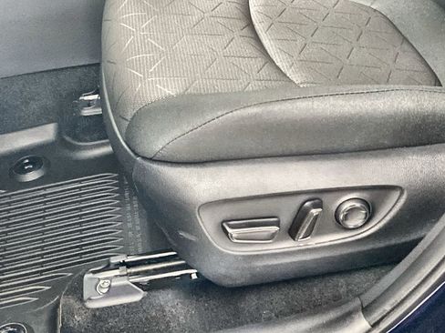 New 2025 Toyota RAV4 XLE image 18