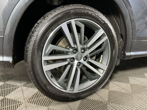 Used 2020 Audi Q5 e Premium Plus AWD/4WD image 11