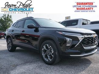 Used 2025 Chevrolet Trax LT w/ Driver Confidence Package FWD video 1