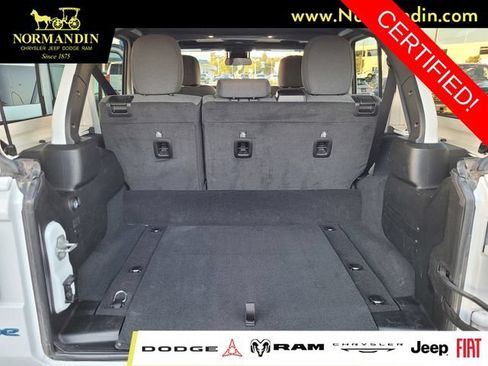 Certified 2024 Jeep Wrangler Unlimited Sahara AWD/4WD image 19