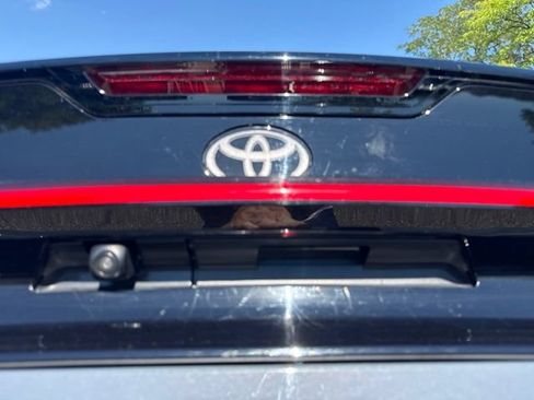 Used 2024 Toyota Prius LE FWD image 15