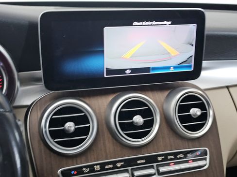 Used 2020 Mercedes-Benz C 300 4MATIC Sedan image 29