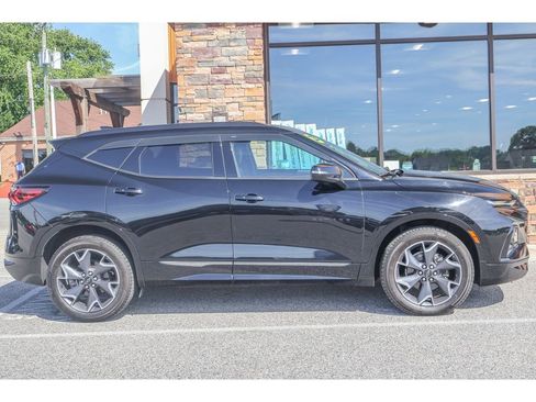 Used 2022 Chevrolet Blazer RS w/ Enhanced Convenience Package AWD/4WD image 2