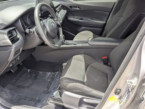 Used 2019 Toyota C-HR LE image 15