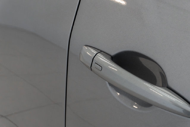 Used 2025 Nissan Rogue SV FWD image 28