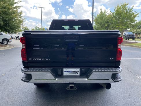 Used 2024 Chevrolet Silverado 2500 LT AWD/4WD image 8
