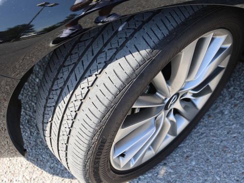 Used 2023 INFINITI Q50 Luxe AWD/4WD image 24