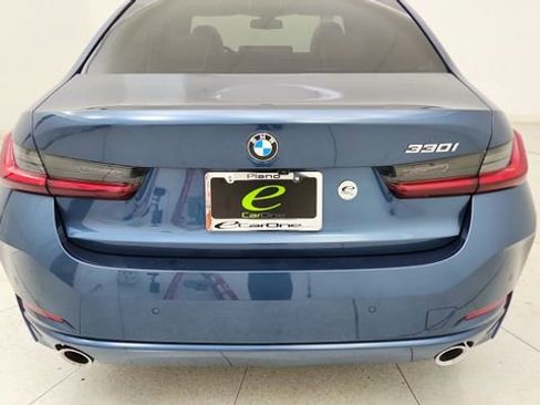 Used 2025 BMW 330i Sedan image 12