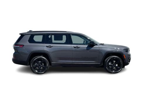 New 2025 Jeep Grand Cherokee L Altitude image 5