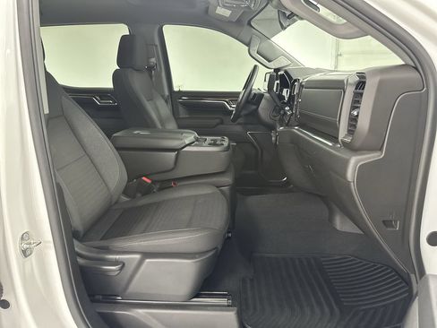 Used 2024 Chevrolet Silverado 1500 LT AWD/4WD image 19