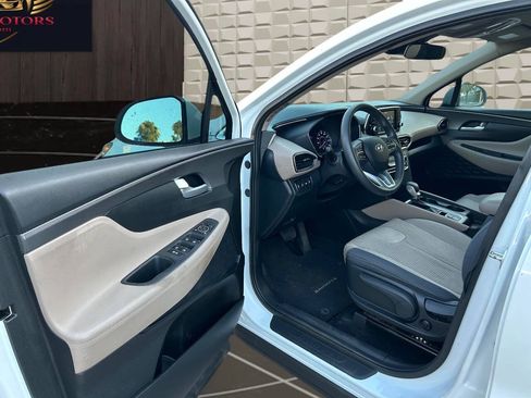 Used 2019 Hyundai Santa Fe SE FWD image 9
