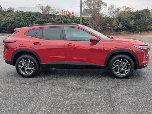 New 2026 Chevrolet Trax LT image 3