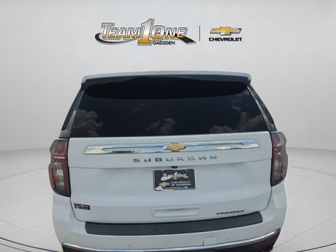 Used 2022 Chevrolet Suburban Premier AWD/4WD image 7